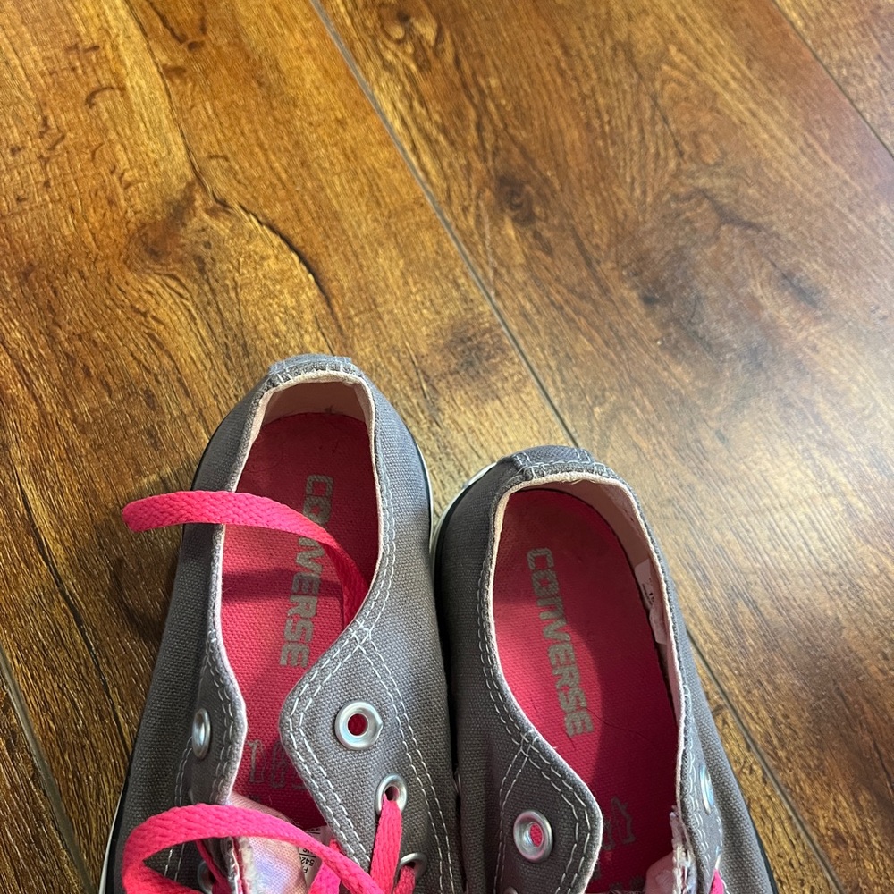 Converse - Picture 6 of 8